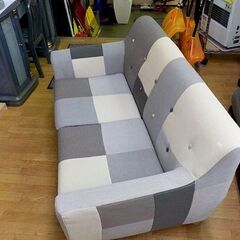 2人掛けソファ パッチワーク 幅138㎝ グレー系 ローソファ 布製 ファブリック 2Pソファ 西岡店の画像