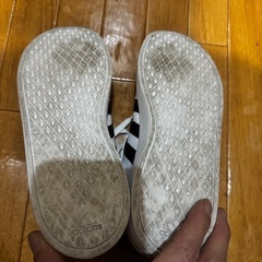 中古 
adidas レディーススニーカー24.5 の画像