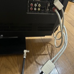 東芝 REGZA 32インチ 液晶テレビ 32A2（2011年製）リモコン・アンテナケーブル付きの画像