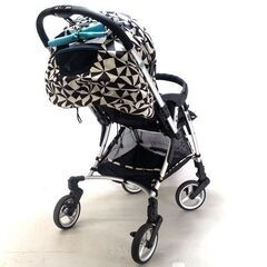 0220526745■ピジョン Runfee ef ランフィエフ ベビーカー プリズムモノクロの画像