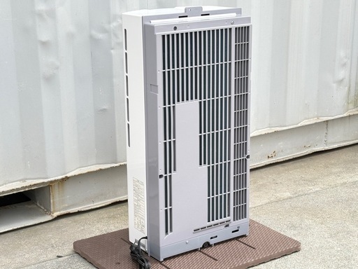 D63◇トヨトミ 窓用エアコン◇冷房専用◇主に5.5畳◇2020年製◇100V◇内部乾燥◇除湿◇ウインドエアコン◇TIW-A160K