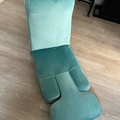 ニトリ　ゲーミング座椅子(カバー付き)の画像