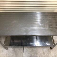 ステンレス作業台の画像