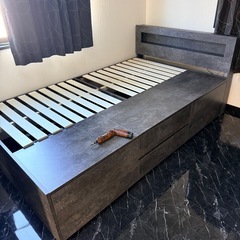 セミダブルベッドの画像