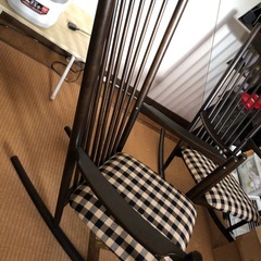 ロッキングチェアー　　2脚
の画像