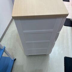 ジモティー割引🏷️【ジャングルジャングル 岸和田和泉インター店】4段プラチェスト Fits 和泉市 堺市 岸和田市 泉大津市 高石市 泉北郡熊取町の画像