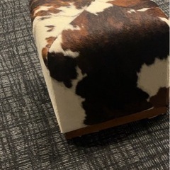 大塚家具ハラコスツールオットマン10万の画像