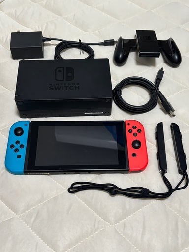 【お取引中】Nintendo Switch すぐに遊べるセット★純正アダプタ・ドック・Joy-Con付き