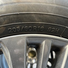 新車外し【純正タイヤ】トヨタVOXY90系　16インチの画像