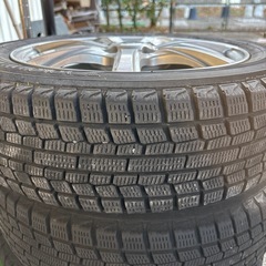 スタッドレスタイヤの画像