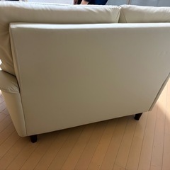 2人掛けシンプルなソファー/ 革製の画像