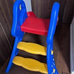 折りたたみできるすべり台の画像