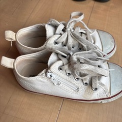 converseスニーカーの画像