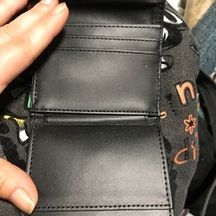 可愛いショルダーバッグ😊三つ折り財布もおつけしますの画像