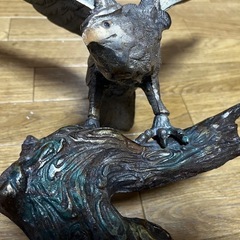 金属工芸 タカ 鷹 鷲 置物 金属製 インテリア 縁起物 鳥の画像