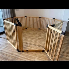 日本育児　たためる木製サークル フレックスDX 扉付きパネル　8枚　補助スタンド2個の画像