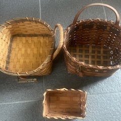 カントリー雑貨 カゴ3つの画像