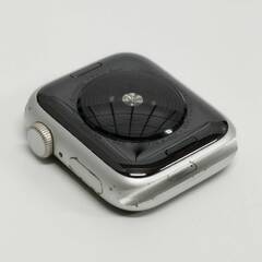 Apple Watch SE 第1世代/GPS/40mm/A2351/シルバー〈MYYL2J/A〉の画像