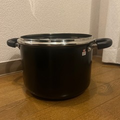 ニトリの寸胴鍋 直火 IH 両対応の画像