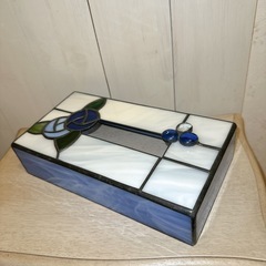 お譲りします❤️ステンドグラス ティッシュボックス❤️JR伊丹駅前の画像