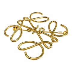 ロエベ  ブローチ ゴールド  LOEWE アナグラム ピンバッジの画像