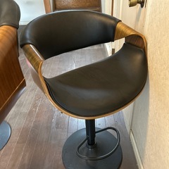 高さ調整可能椅子の画像