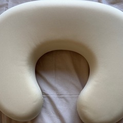 【使用頻度少】エアリコ　授乳クッション.APURE【本体&カバー】チャコールモクの画像