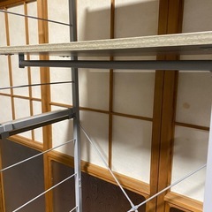 【美品】棚付きハンガーラックの画像