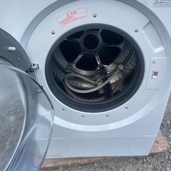 乾燥機能付き　洗濯12kg 乾燥7kg ドラム式洗濯機　22年製　TOSHIBA　【定価約25万】の画像