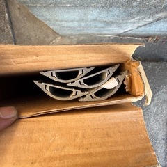 床用モール UDN1-1G 4本入りの画像