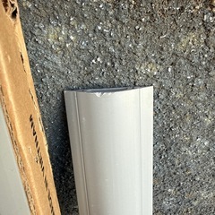 床用モール UDN1-1G 4本入りの画像