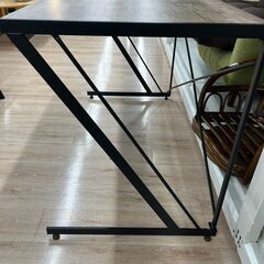 ジモティー割引🏷️【ジャングルジャングル 岸和田和泉インター店】デスク ブラウン 和泉市 堺市 岸和田市 泉大津市 高石市 泉北郡熊取町の画像