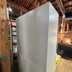 鍵付き 3段 書庫 両開き キャビネット 大の画像