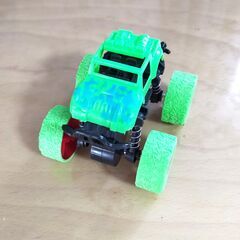 おもちゃのバギーカーの画像