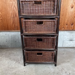 籐　キャビネット　収納棚の画像