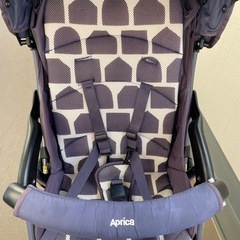アップリカベビーカー　マジカルエアープラスの画像