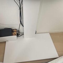 32型テレビ&テレビスタンドセットの画像