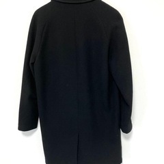  Bershkaブラック チェスターコートの画像