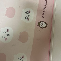 ちいかわ。カーペット。正方形。の画像