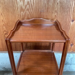 電話台　収納棚の画像