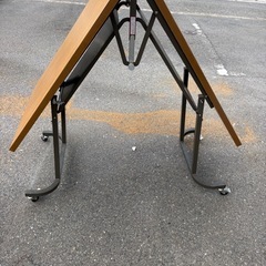 折り畳みテ-ブルの画像