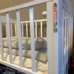 KATOGI ベビーベッド ホワイト お布団付きの画像