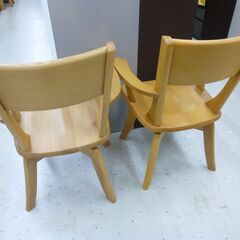 肘付きダイニングチェア　2脚セット　回転式　の画像