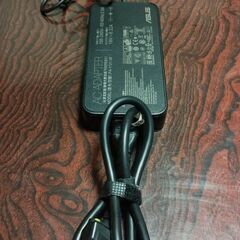 PA-1121-28 ASUS ハイスペックAC電源アダプター　19V-6.32Aの画像