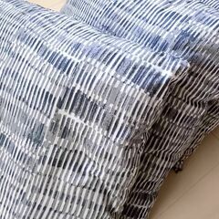 新品未使用 柄物クッション　カラー グレー×4個の画像