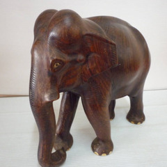 ☆▲象の置物　木彫りの象　木製　風水　アジアン　インテリア　オブジェ　置物　飾り　像の画像