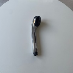 金属製シャワーヘッド シルバーの画像