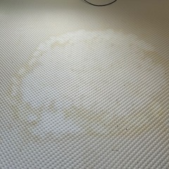 【タイムセール！詳しくは商品の説明をご覧ください】この週末お取引きできる場合は8000でお譲りします✨値下げしました✨クイーンベッド　フレーム+マットレスの画像