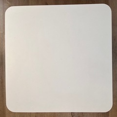 IKEAテーブルの画像