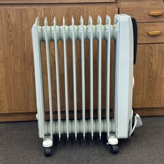 店頭引き渡し 中古 Delonghi デロンギ オイルヒーター H771015EFSN-BK 動作確認済みの画像